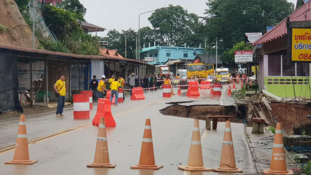 ประกาศหมู่บ้านร่มฟ้าไทย เป็นเขตภัยพิบัติ หลังดินถล่ม