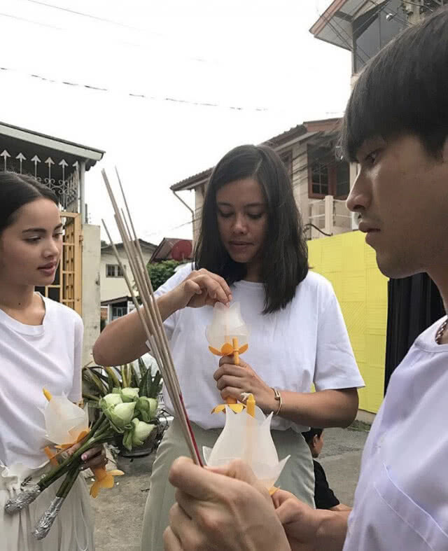 "ณเดชน์" ซื้อแหวนให้ "ญาญ่า" ???