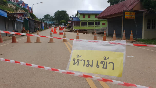 ประกาศหมู่บ้านร่มฟ้าไทย เป็นเขตภัยพิบัติ หลังดินถล่ม