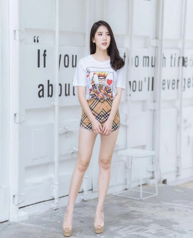 ในละครว่าเเซ่บเเล้ว ตัวจริงเเซ่บยิ่งกว่า!! "เจนิส" รับบท "พลอยใส" ใน เมีย2018