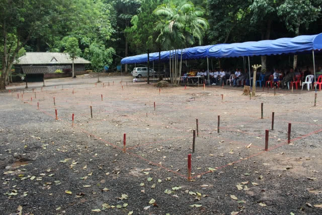 อ.เฉลิมชัย ตอกเสาหลัก สร้างศาลาหอศิลป์-รูปปั้นจ่าแซมถ้ำหลวง