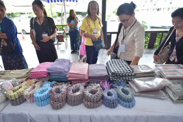 งาน E-San Fabrics Showcase : Premium Brands Exclusive Design