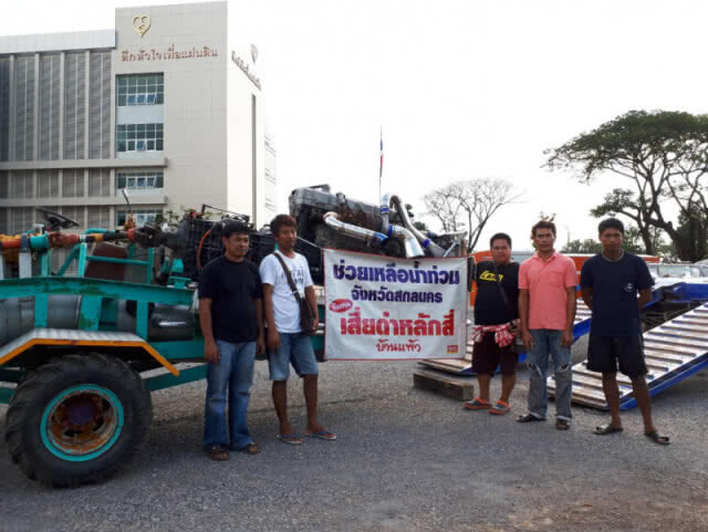 น้ำใจ!"เสี่ยดำ"นำท่อซิ่งพญานาคช่วยสูบน้ำท่วมสกลนคร