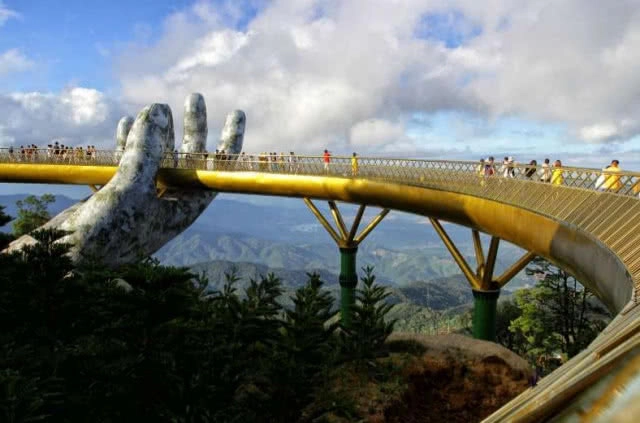 Golden Bridge (เกิ่ว หว่าง) แหล่งท่องเที่ยวใหม่สุดฮิตในเวียดนาม