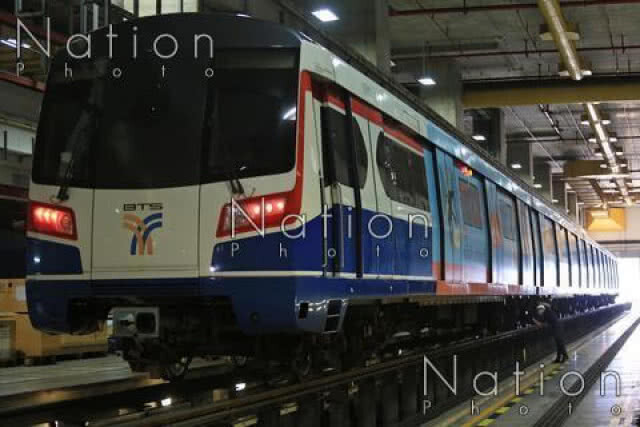 ผู้โดยสารผวา! ประตูรถไฟฟ้า เปิดค้างขณะวิ่ง บีทีเอสแจงรีบแก้ไข