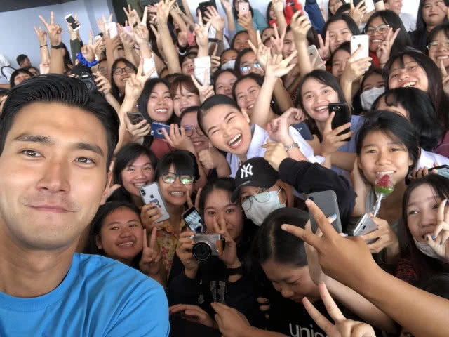 เอาใจไปเลย!! "ชีวอน" มาอุบลฯ ก่อนข้ามไปช่วยน้ำท่วมลาว