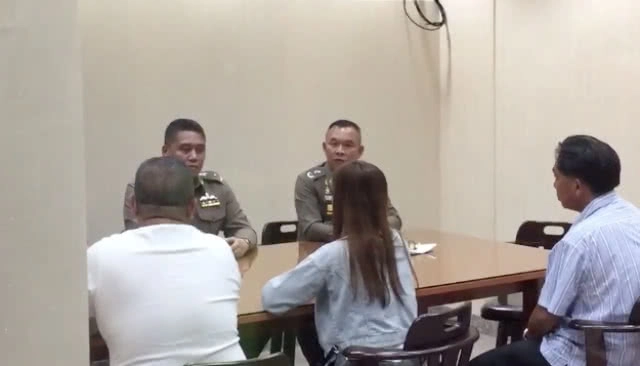 (คลิป) อดีตเมีย "ไอ้โก้" เข้าให้ข้อมูลตร. เผยเลิกรากันเเล้ว 1 ปี  ชี้!! ไม่มีส่วนเกี่ยวข้องกับคนร้าย