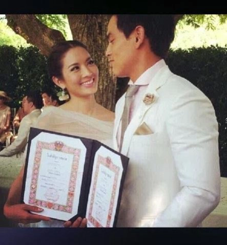 (คลิป) "สงกรานต์" ขอไม่ตอบ!!! เรื่องหย่า "แอฟ" ลั่น! แม้ไม่ได้อยู่ด้วยแต่จะคอยเติมส่วนที่ขาดให้ลูก