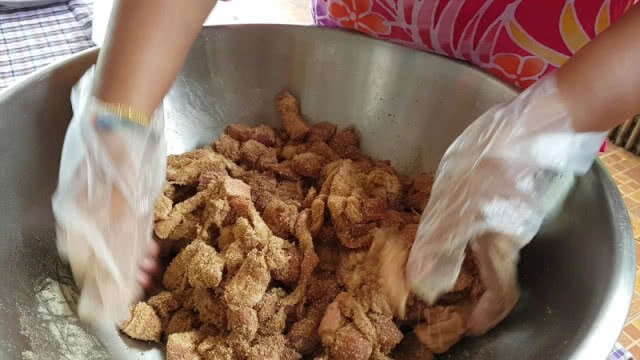 เปิดสูตรสร้างอาชีพ ปร้าหมู ภูมิปัญญาการถนอมอาหารจากคนโบราณ
