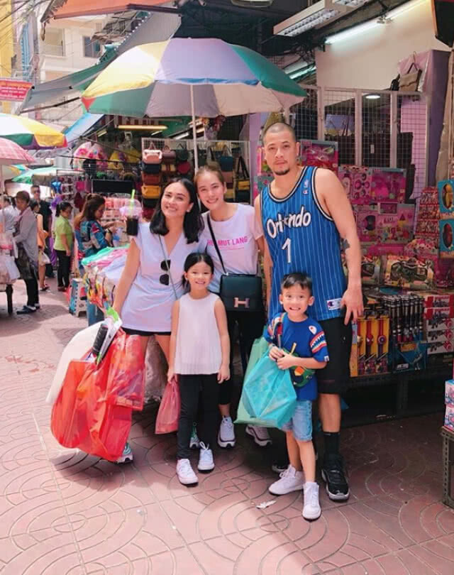 "นานา ไรบีนา" ตอบแล้ว!!! ทำไม??? "คริส หอวัง" หลุดทำเนียบเพื่อนเจ้าสาว "เจนี่"