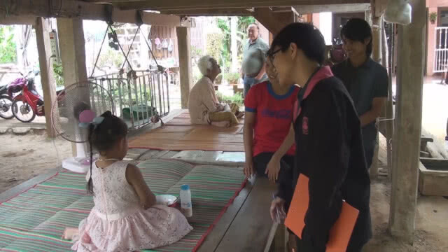 พ่อขอย้ายโรงเรียน! เผยลูกสาว 4 ขวบ ยังหวาดกลัว หลังครูสารภาพบิดหูจริง!!