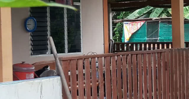 บรรยากาศบ้านแม่เสี่ยอ้วน ปิดบ้านเงียบ เครียดหนักไม่มีอะไรจะพูด ลูกชายไม่เคยที่จะบอกเรื่องสปายเลย