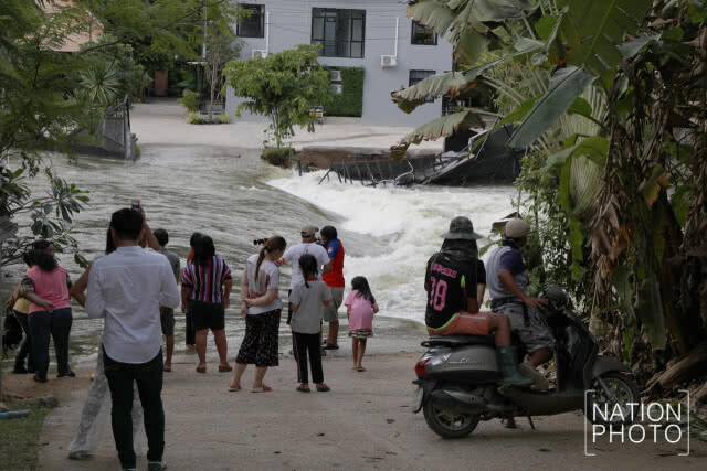 ผบ.ตร. สั่งเตรียมพร้อมรับมือน้ำท่วมพร้อมระวังคนกักตุน-ขึ้นราคาเอาเปรียบ