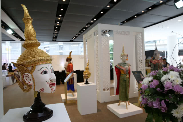 "ปทุมมาราชินีป่าฝน" ครั้งที่ ๒ เทิดพระเกียรติสมเด็จพระนางเจ้าฯ พระบรมราชินีนาถ ในรัชกาลที่ ๙