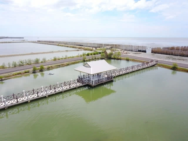 "ฟาร์มทะเลตัวอย่าง" ตามพระราชดำริสมเด็จพระบรมราชินีนาถ