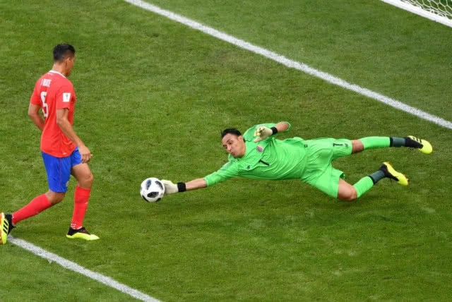 "นาวาส"ขอยู่ต่อชุดขาวแม้หลุดมือ2