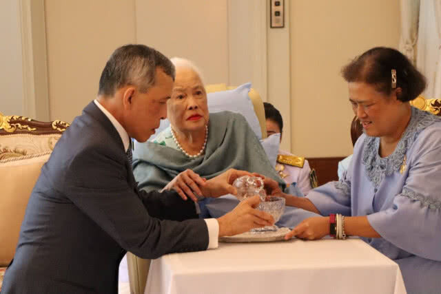 ปลื้มปีติ !! "สมเด็จพระราชินี ใน ร.9" ทรงบำเพ็ญพระราชกุศลวันเฉลิมพระชนมพรรษา