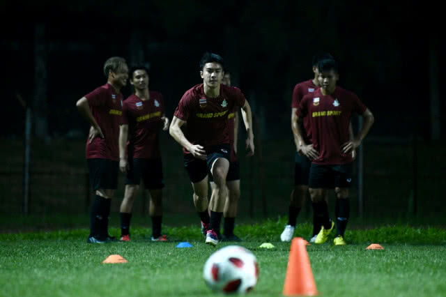"ช้างศึกเอเชียนเกมส์" ได้เอกนิษฐ์ร่วมซ้อม "โค้ชโย่ง" แย้มมีเซอร์ไพรส์เกมดวลกาตาร์