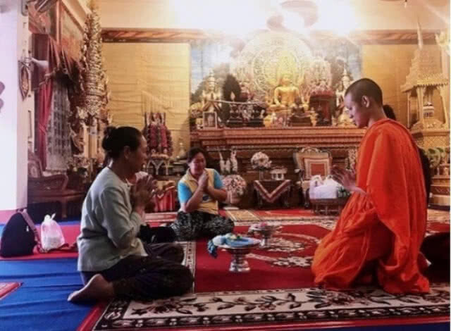 ภาพประทับใจ! บุคคลเหล่านี้ มากราบพระเอกถึงวัด