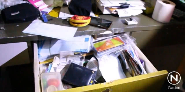 หนุ่มพม่างัดขโมยทอง ร้านทำผมพี่ชายนักร้องดังวงไทม์