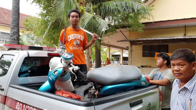 บุกจับหลวงพี่ ฉันข้าวเหนียวขนุนยัดไส้ยาไอซ์