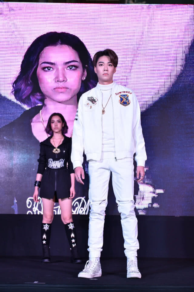 แต่งหล่อให้เนี้ยบแบบ"Prince of Zodiac The Reality"