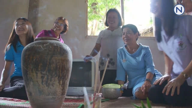 ชาวโคราชแห่ขอเลขไหโบราณพันปี