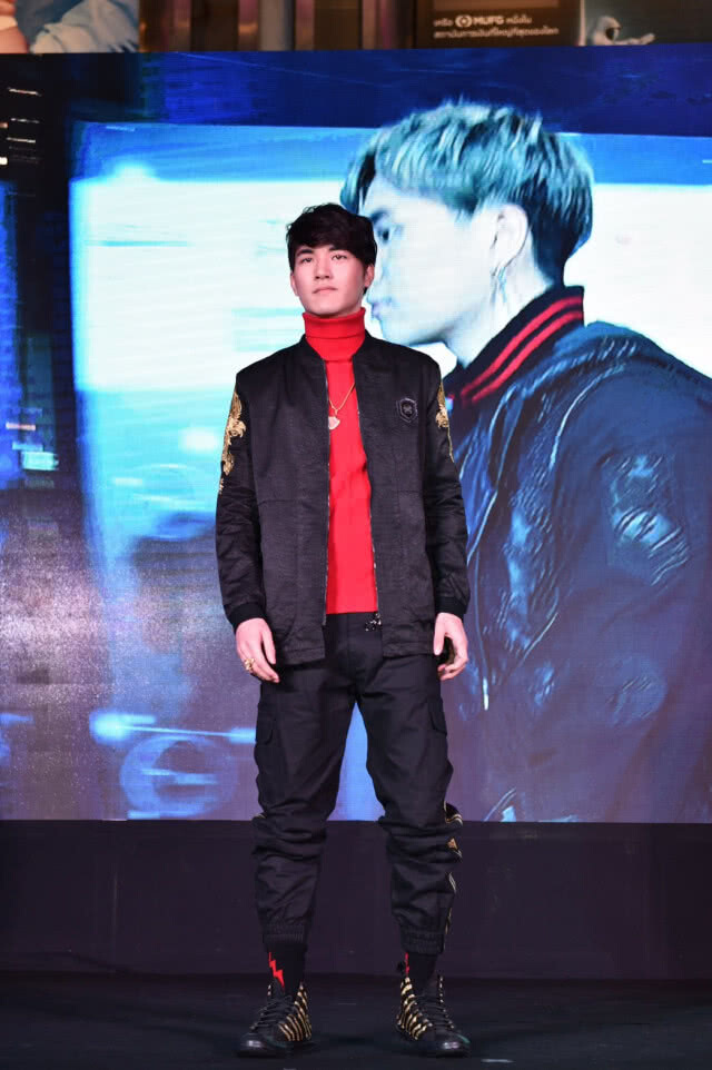 แต่งหล่อให้เนี้ยบแบบ"Prince of Zodiac The Reality"