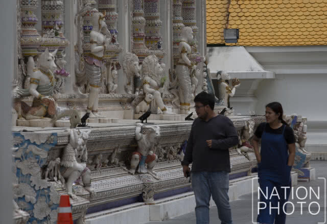 (ภาพชุด) ศิลปะปูนปั้น "วัดปริวาสราชสงคราม" รูปตัวการ์ตูนร่วมสมัย