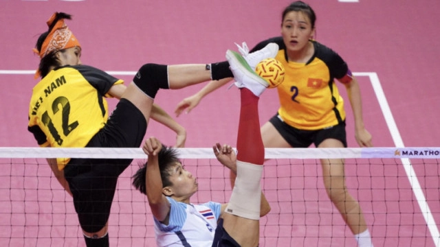 ตะกร้อร้อยล้าน!