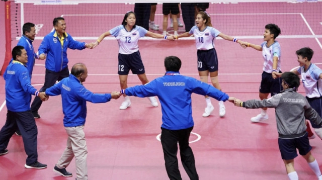 ตะกร้อร้อยล้าน!