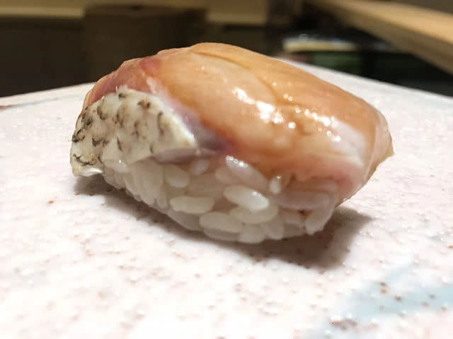 พามาทาน‘โอมากาเสะ’ @ Sushi Ichizu ร้านซูชิดาวรุ่งสายตรงจาก Mizutani และ Sugita