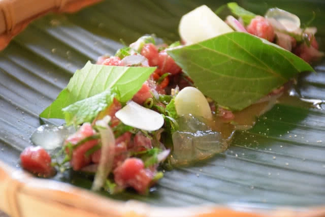 อร่อยปักหมุด : อาหารไทยชุดล่าสุด สวยงาม วิจิตรบรรจง จากห้องอาหารศิลาดล โรงแรมสุโขทัย สาทร