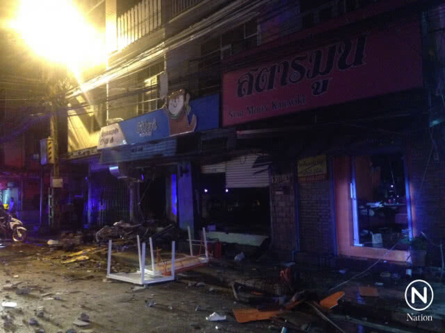 แก๊สตู้อบผ้ารั่วระเบิด ชาวบ้านหนีตายอลหม่าน ร้านรอบข้างพังยับ!