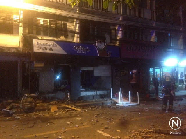 แก๊สตู้อบผ้ารั่วระเบิด ชาวบ้านหนีตายอลหม่าน ร้านรอบข้างพังยับ!