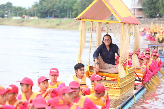 "หม่อมน้อย" นำทีมบวงสรวง ภาพยนตร์ซีรีย์เทิดพระเกียรติ "ศรีอโยธยา 2"