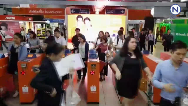 ชาวกรุงฯอ่วม!! ฝนถล่มเวลาเลิกงานจราจรติดขัดทุกเส้น