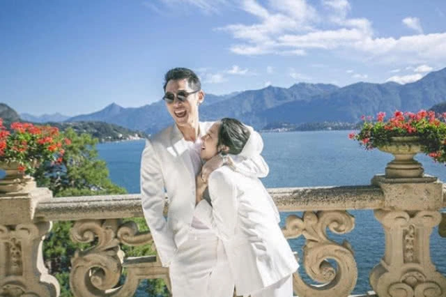 (ชมคลิป) "พลอย" ซึ้งน้ำตาแตก! "กันต์" เซอร์ไพรส์คุกเข่าขอแต่งงาน