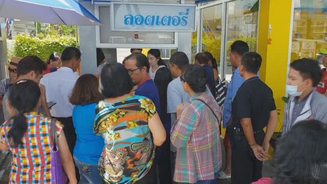 (คลิป) แฟนสาวพ่อค้าแผงหวย 90 ล้าน ยันไม่ลวงโลกไม่สนกระแสดราม่า มีต้นขั้วพิสูจน์