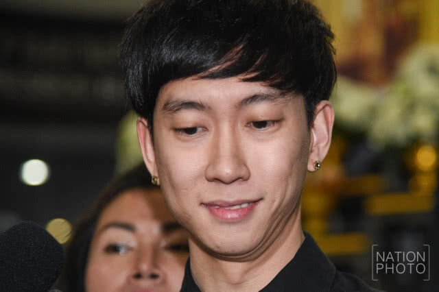 หอบโฉนด 44 ล้าน ขอประกันตัว "เบนซ์ เรซซิ่ง"