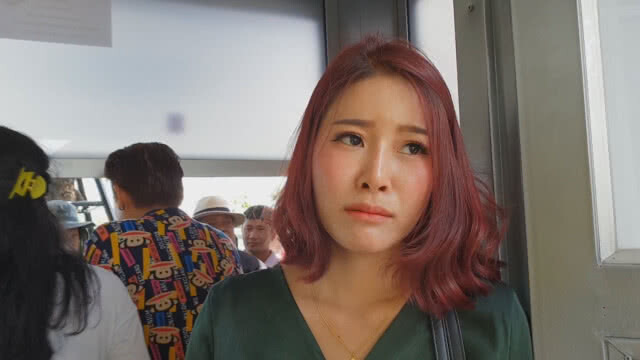 (คลิป) แฟนสาวพ่อค้าแผงหวย 90 ล้าน ยันไม่ลวงโลกไม่สนกระแสดราม่า มีต้นขั้วพิสูจน์