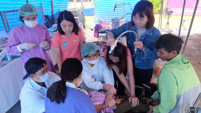 หน่วยทันตกรรมเคลื่อนที่พระราชทานฯ สืบสานแนวพระราชดำริ ตรวจรักษาทางทันตกรรมแก่ผู้ด้อยโอกาส