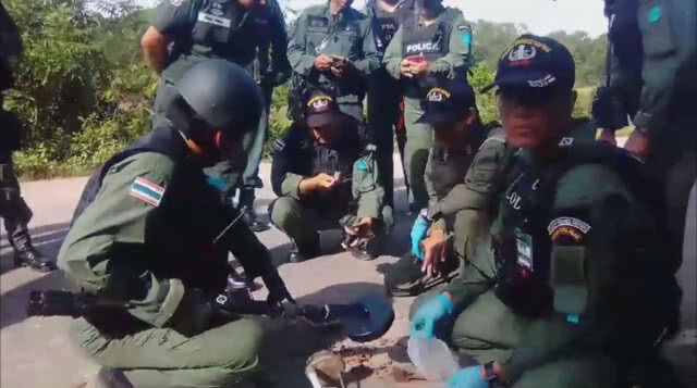 เกิดเหตุวางเพลิงและระเบิดสังหารเจ้าหน้าที่ 2 จุดใน อ.จะนะ จ.สงขลา (ชมคลิปเต็มด้านล่าง)