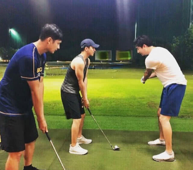 โป๊ปฝึกหวดวงสวิง ส่งไม้ต่อความดังให้ ฟิล์ม ธนภัทร