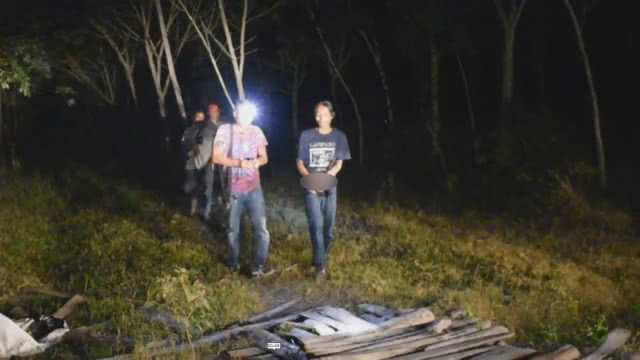 (คลิป) บุกรวบตัวเครือข่ายค้ายานรกรายสำคัญ หลังลักลอบซุกซ่อน ผ่านรถบรรทุกเทรลเล่อร์