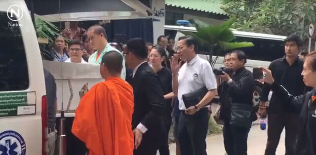 "นีโน่-ตั้ม-ปิงปอง" รับศพ "โอ วรุฒ" ไปประกอบพิธีทางศาสนา