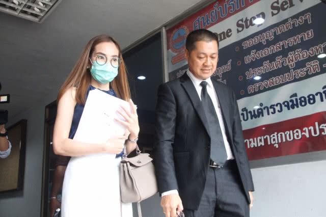 เหยื่อสาวสักปากจนติดเชื้อ โร่แจ้งตำรวจ โวยทางร้านฯ นิ่งเฉยไม่รับผิดชอบ