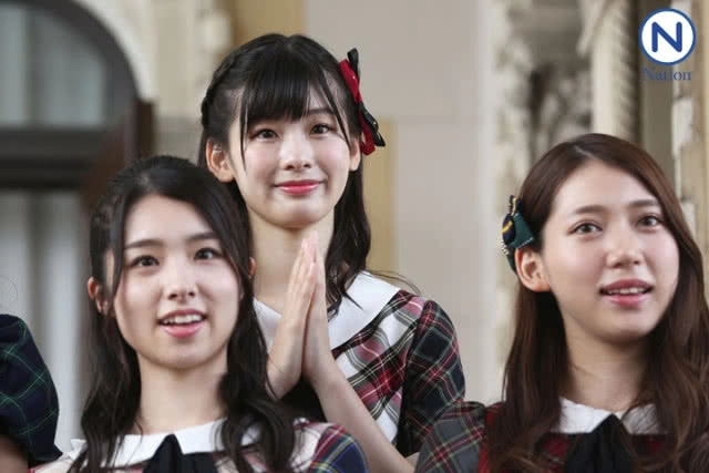 (คลิป) AKB 48 โชว์เต้น  "Koisuru Fortune Cookie"  ก่อนพบ "บิ๊กตู่"