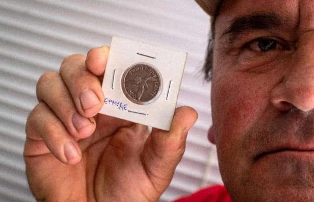 เข้าใจเล่น! หนุ่มใหญ่ชาวเซิร์บสะสมเงินครบทุกสกุลทั่วโลกใช้เวลากว่า 36 ปี แต่ยังขาดไปแค่ 1 สกุล