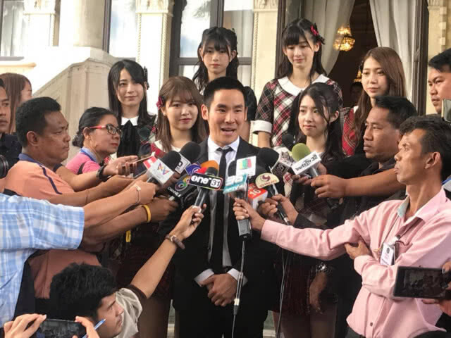 AKB 48 เข้าพบ "บิ๊กตู่" ทำประชุม BOI สาย!!